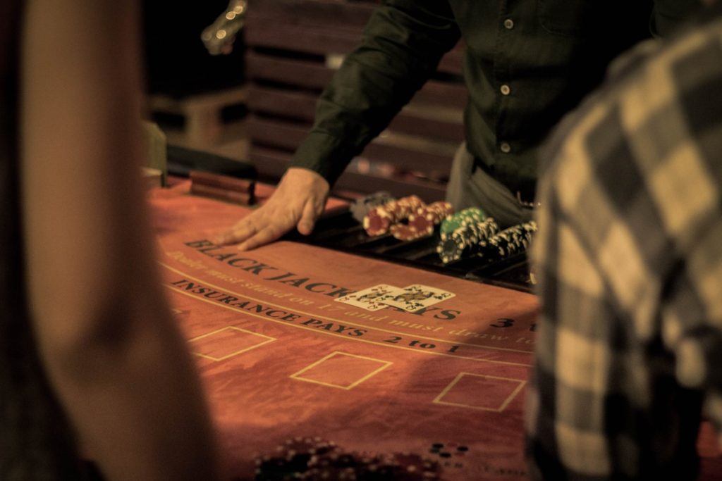 البيع العابر في المقامرة اون لاين